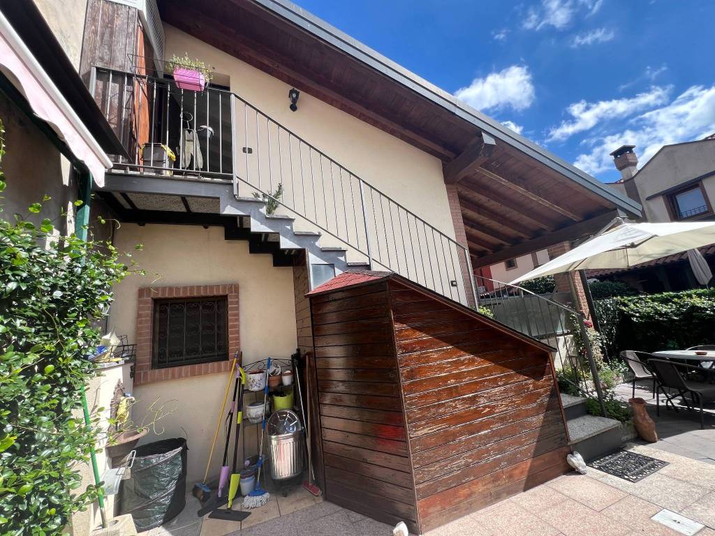 Appartamento a Binago in Via Regazzoni, 8 - Foto 4