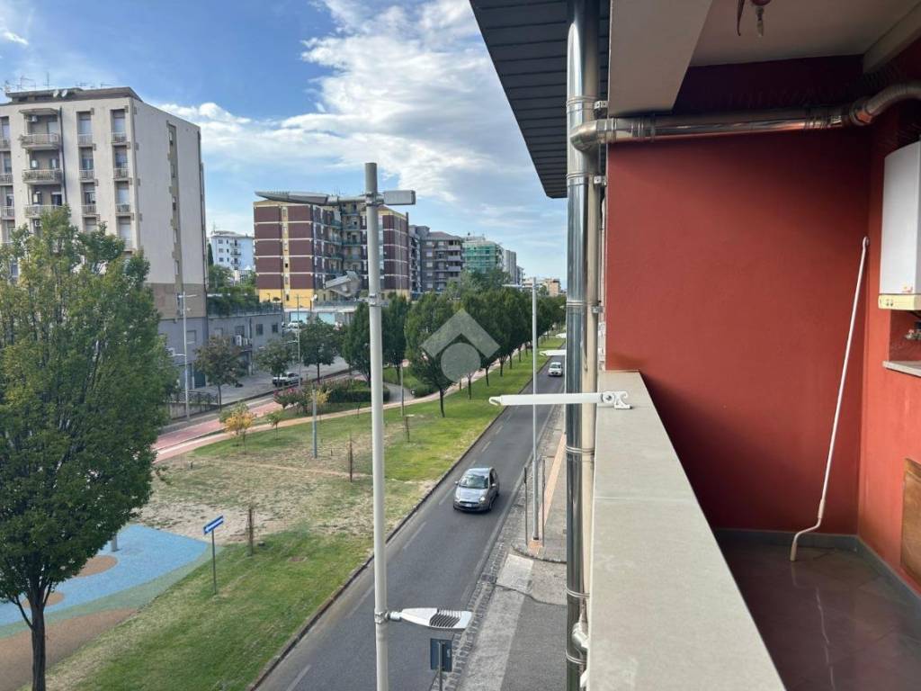 Appartamento a Cosenza in Viale Giacomo Mancini, 140 - Foto 3