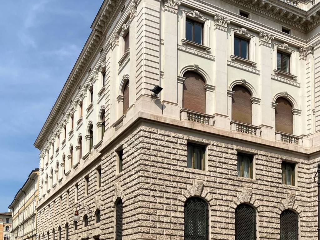Palazzo / stabile a Trieste in Piazza della Repubblica, 2 - Foto 5