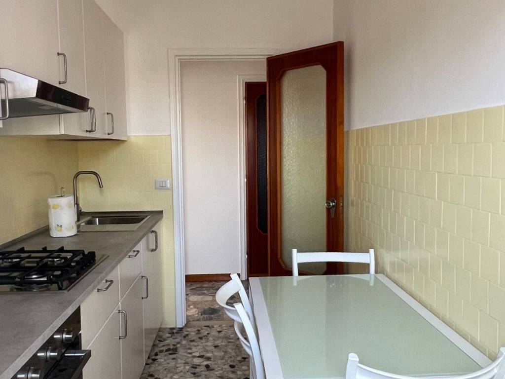 Appartamento a Parma in Via Emilia Est, 26 - Foto 2