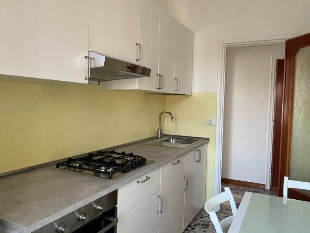 Appartamento a Parma in Via Emilia Est, 26 - Foto 3
