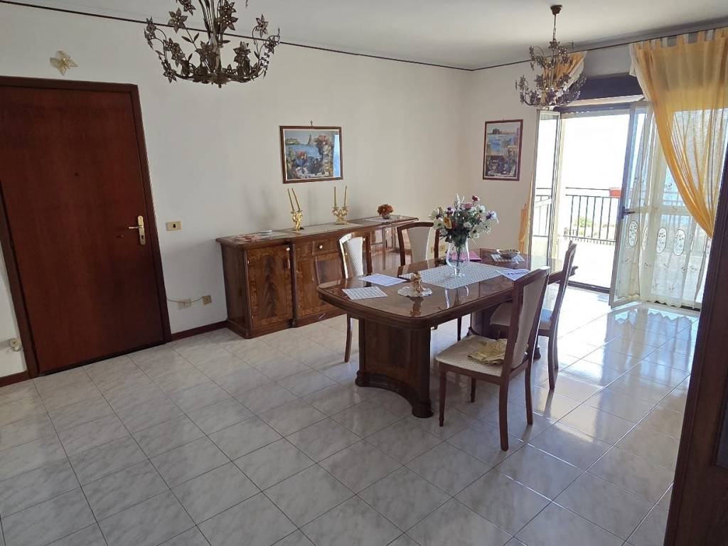 Appartamento a Aci castello in Via Concetto Marletta, 39 - Foto 4