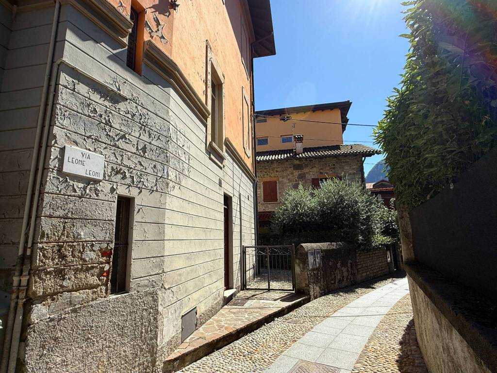 Appartamento a Menaggio in Via Annetta e Celestino Lusardi, 14 - Foto 5