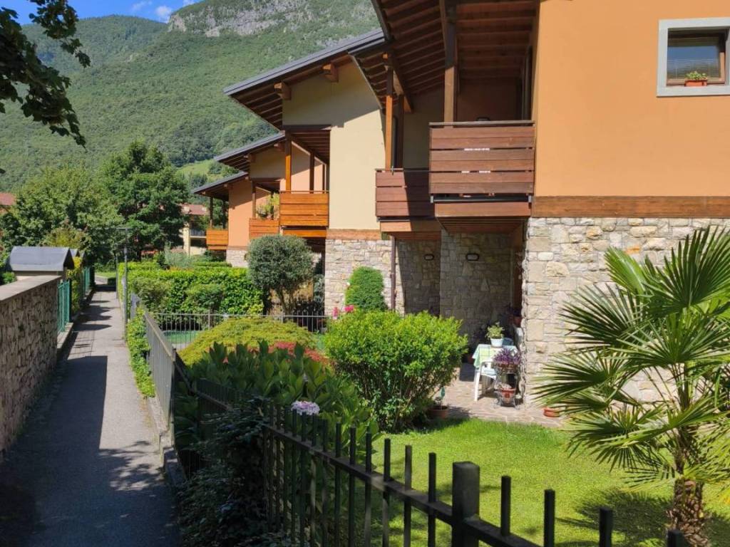 Villetta a schiera a Villa d'ogna in Via Madre Teresa di Calcutta, 451 - Foto 2
