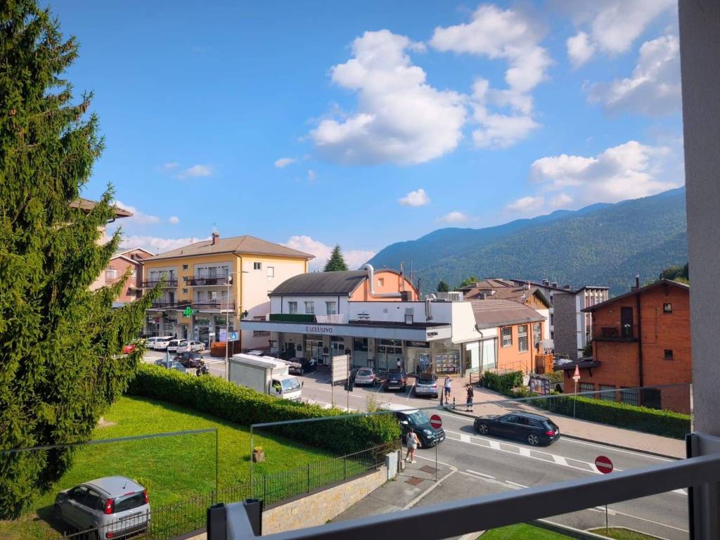 Appartamento a Clusone in Via mazzini, 41 - Foto 2