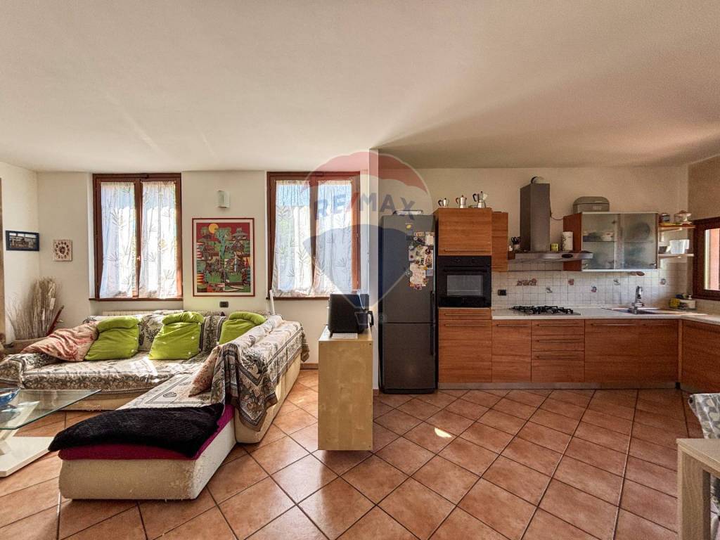 Appartamento a Viggiù in Via Fontanella, 3 - Foto 4