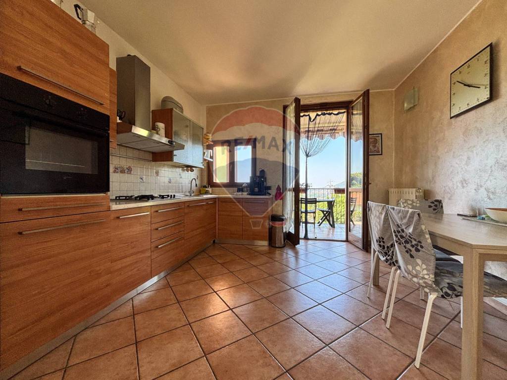 Appartamento a Viggiù in Via Fontanella, 3 - Foto 5