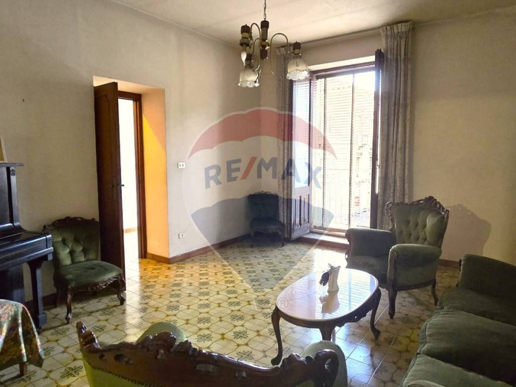 Casa indipendente a Giarre in Via Lisi, 2 - Foto 3
