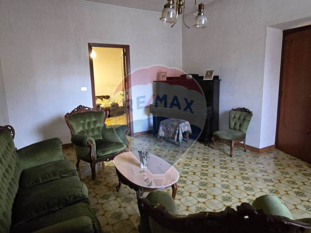 Casa indipendente a Giarre in Via Lisi, 2 - Foto 4
