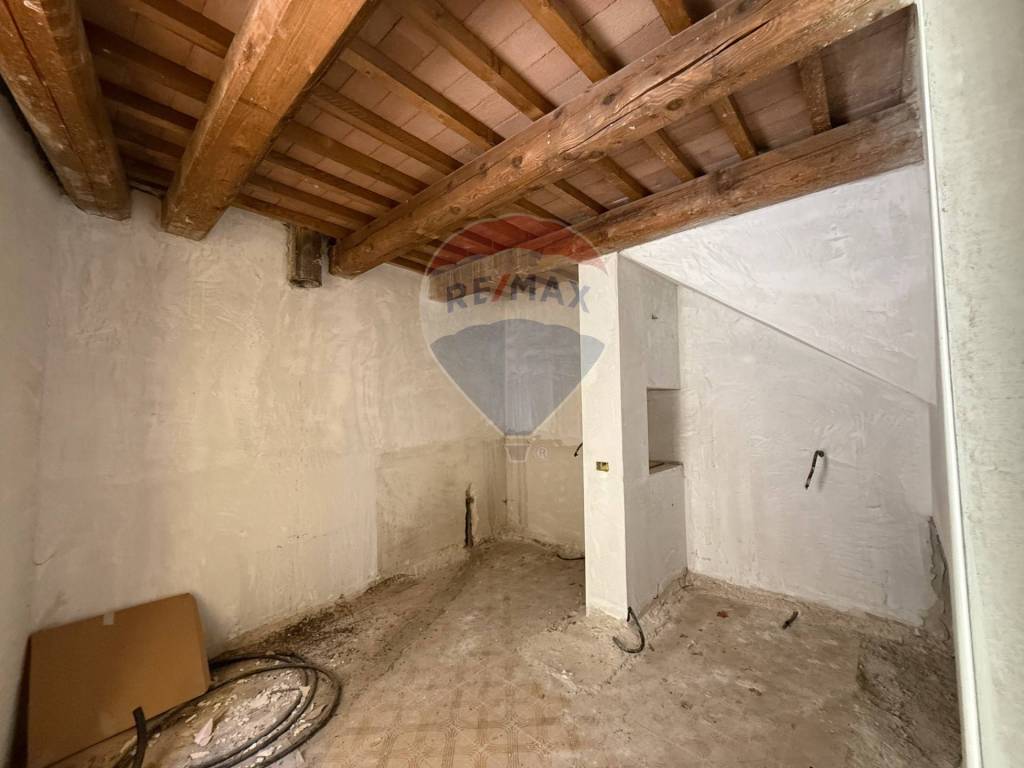 Casa indipendente a Foligno in LOC. BELFIORE - Foto 5