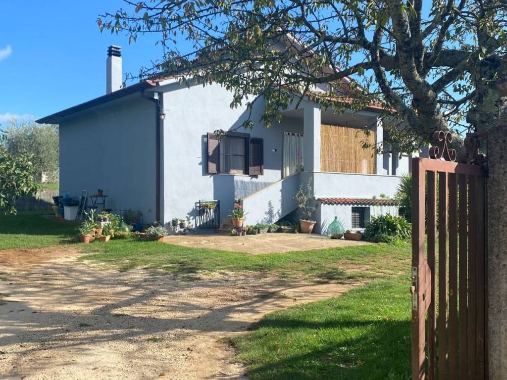 Villa a Sezze in Via Melogrosso - Foto 2