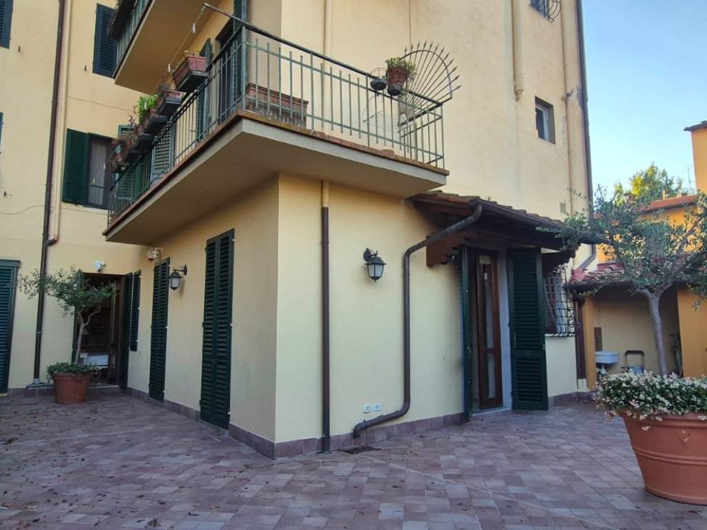 Appartamento a Firenze in Viale Bernardo Segni - Foto 2