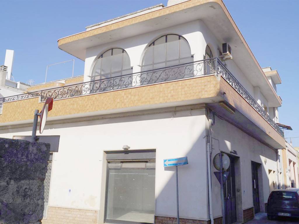 Appartamento a Taurisano in Via Armando Diaz - Foto 2