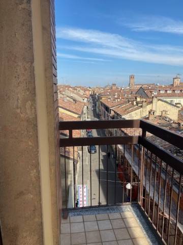 Appartamento a Lodi in Piazza Pietro Zaninelli - Foto 4