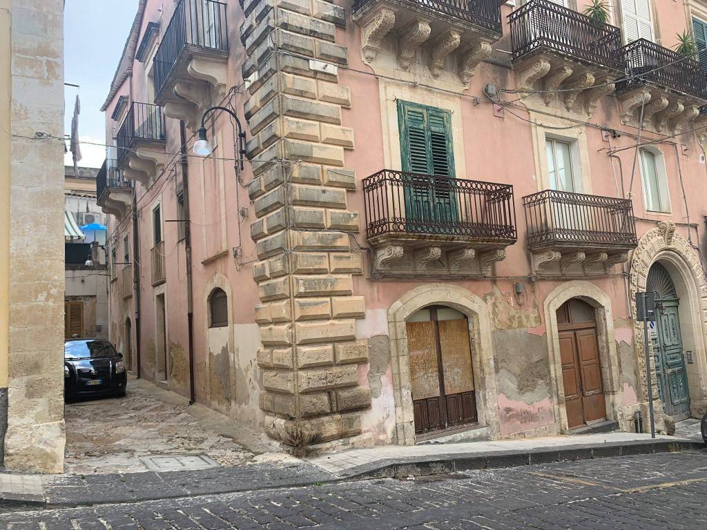 Appartamento a Noto in Via Galileo Galilei - Foto 2