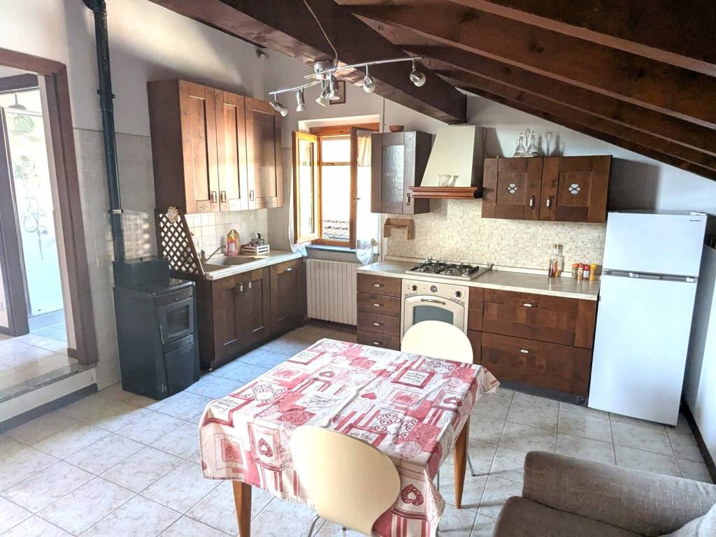 Casa indipendente a Invorio in Via al Castello - Foto 2