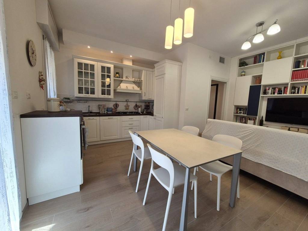 Appartamento a Casalecchio di reno in Via Del Francia - Foto 4