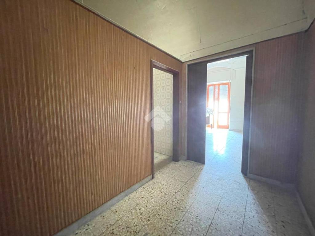 Appartamento a Canosa di puglia in Via Giulio Cesare, 17 - Foto 2