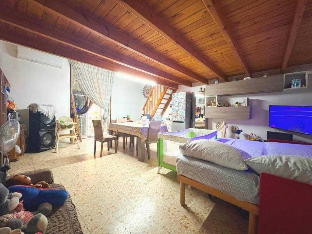 Appartamento a Barletta in Via Girolamo Cataneo, 27 - Foto 2