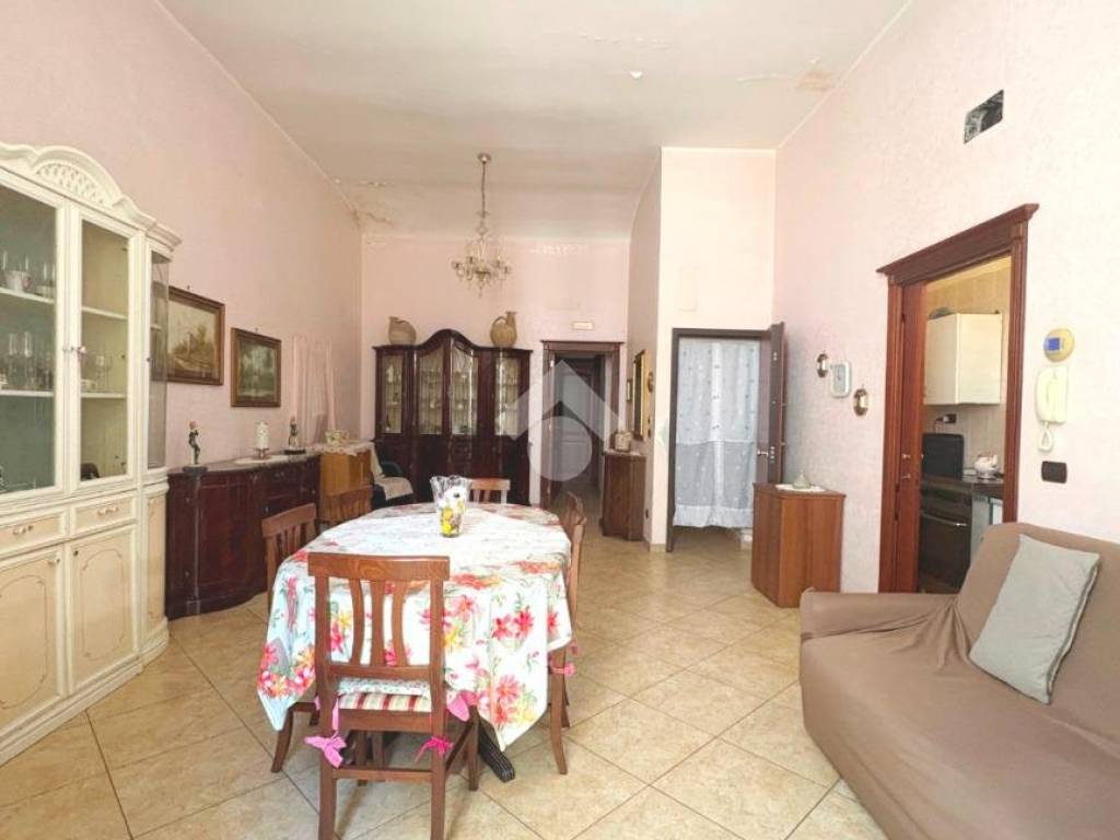 Appartamento a Barletta in Via roma, 151 - Foto 4