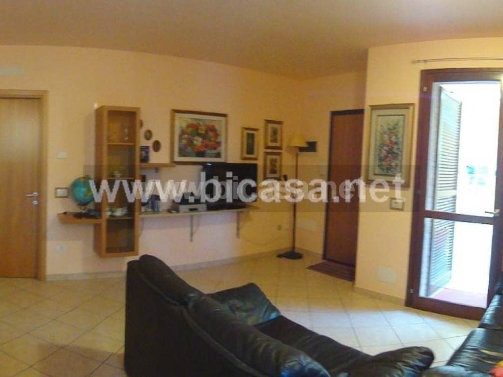 Appartamento a Vallefoglia in VIA GIUSEPPE MAZZINI - Foto 2