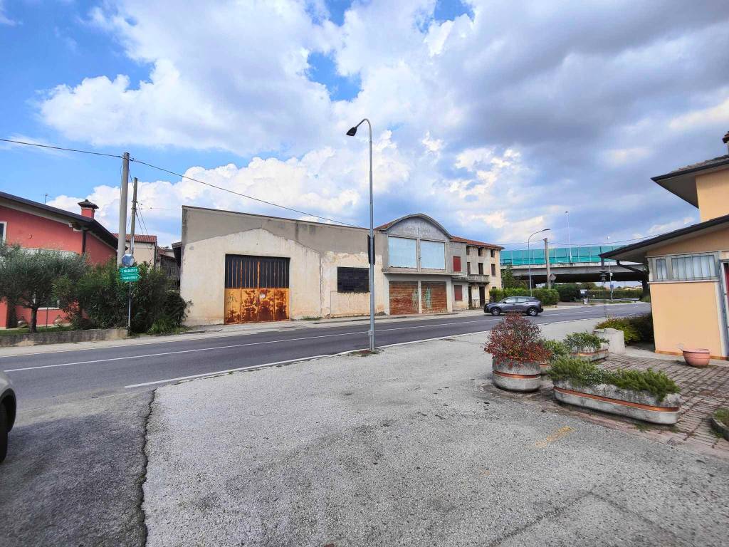 Villa a Dueville in Via Giuseppe Mazzini, 136 - Foto 5