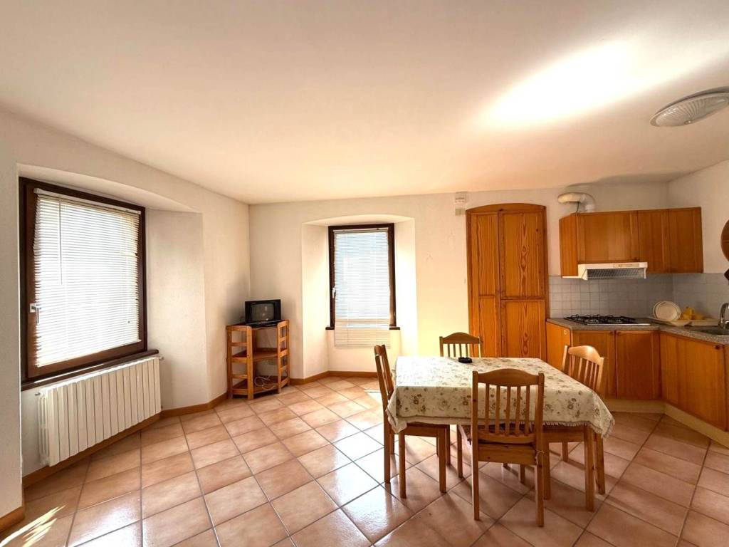 Appartamento a Piuro in Via Nazionale, 13 - Foto 2