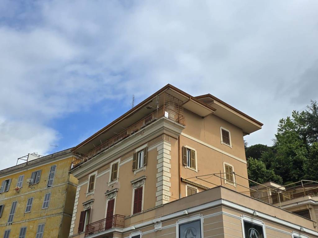 Attico / mansarda a Olevano romano in Via Vittorio Veneto - Foto 2