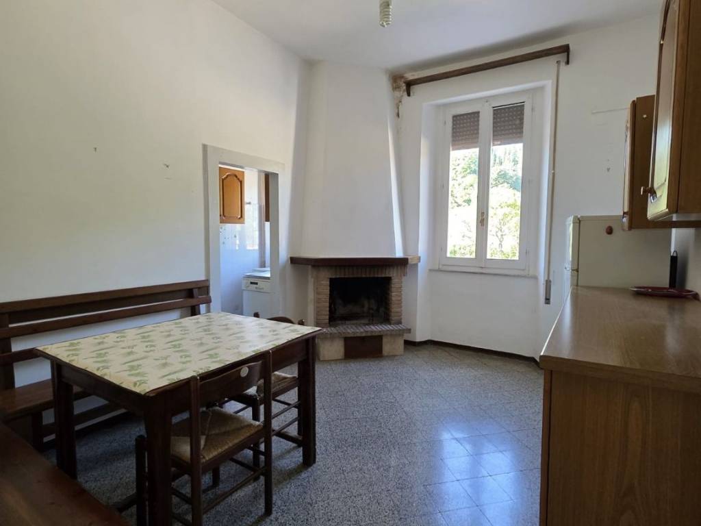 Appartamento a Spoleto in Via dei Filosofi - Foto 4