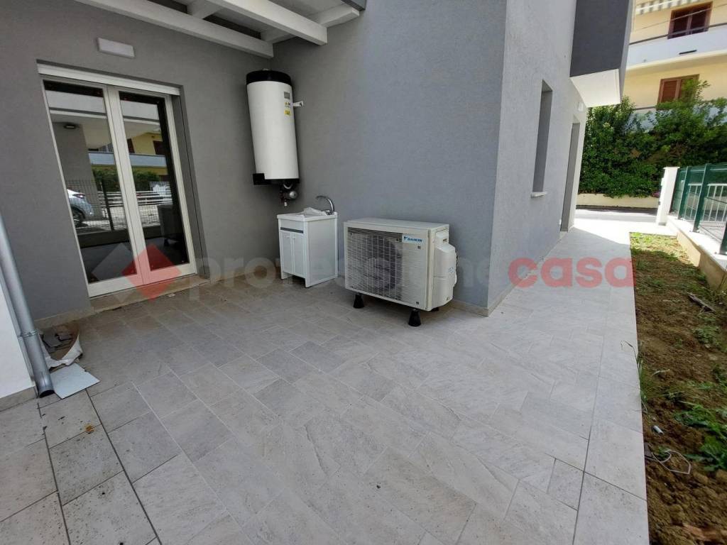 Appartamento a Alba adriatica in Via Abruzzo, snc - Foto 5