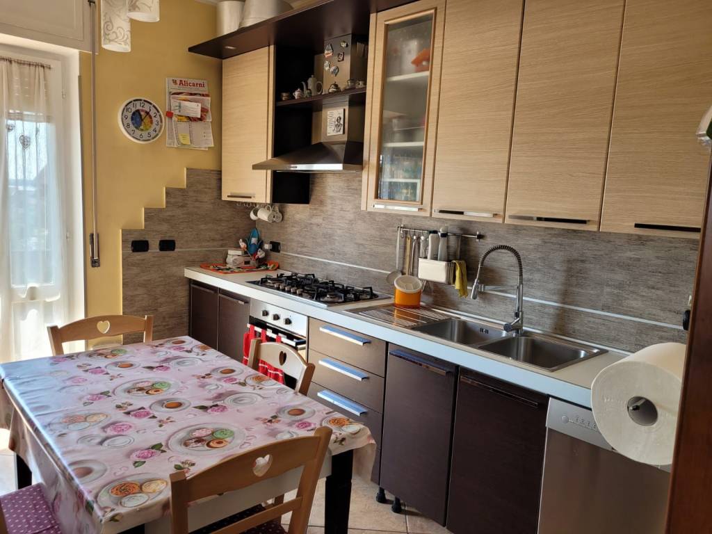 Appartamento a Bellinzago novarese in Via Don Giovanni Minzoni, 60 - Foto 2