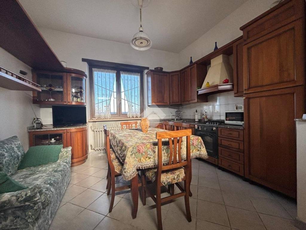 Villa a None in Via volvera, 59 - Foto 1