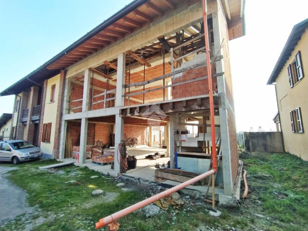 Casa indipendente a Casatenovo in Via Giovenigo, 3 - Foto 2