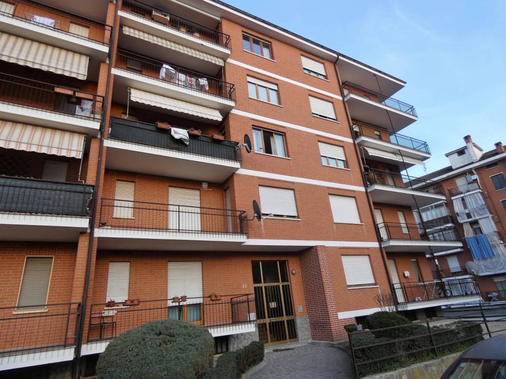 Appartamento a Bra in Via Giovanni Pascoli - Foto 4