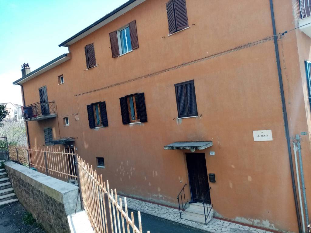 Appartamento a Pitigliano in Via Madonna del Fiore - Foto 2
