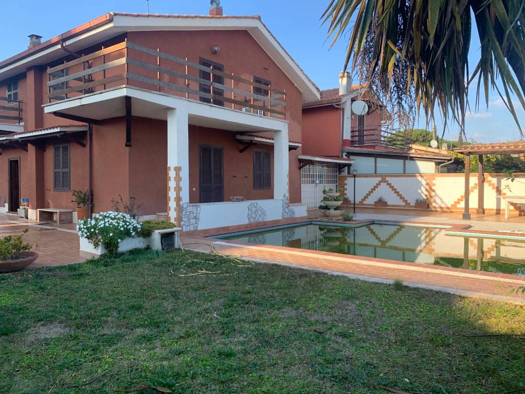 Villa a Ladispoli in Via del Sagittario - Foto 4