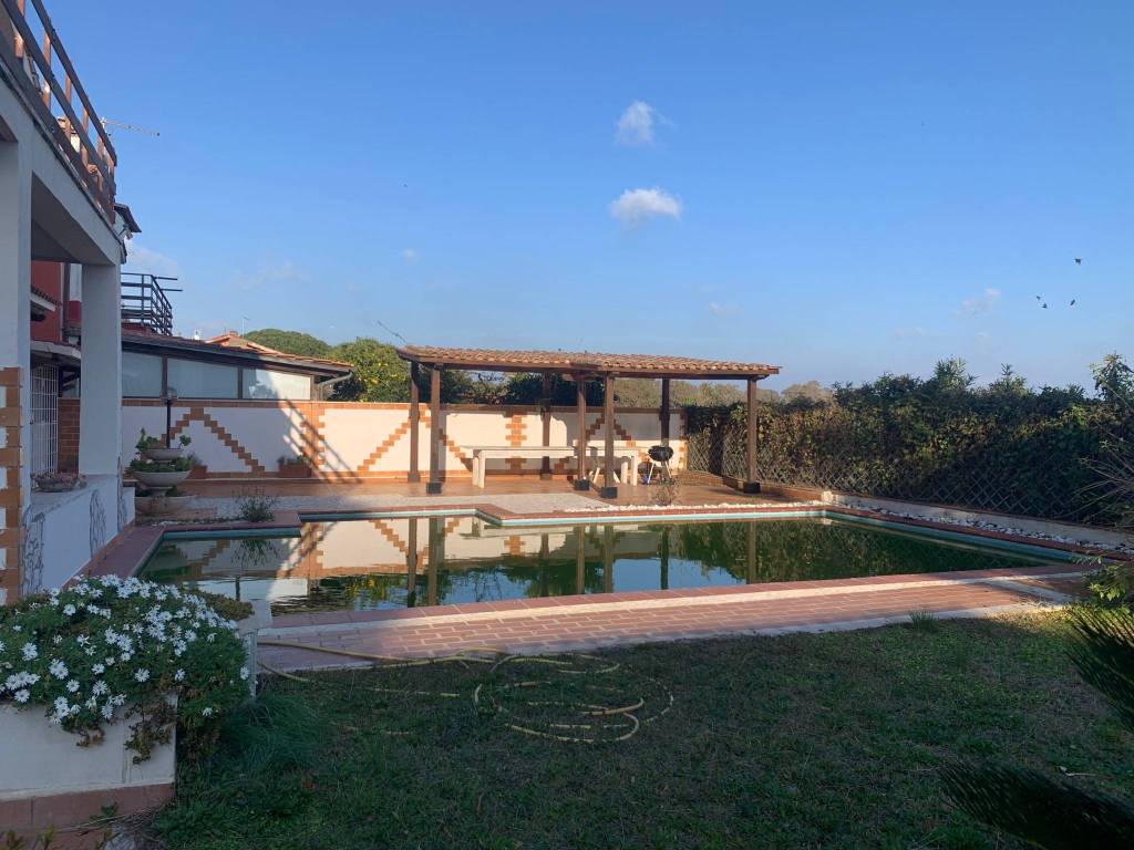 Villa a Ladispoli in Via del Sagittario - Foto 5