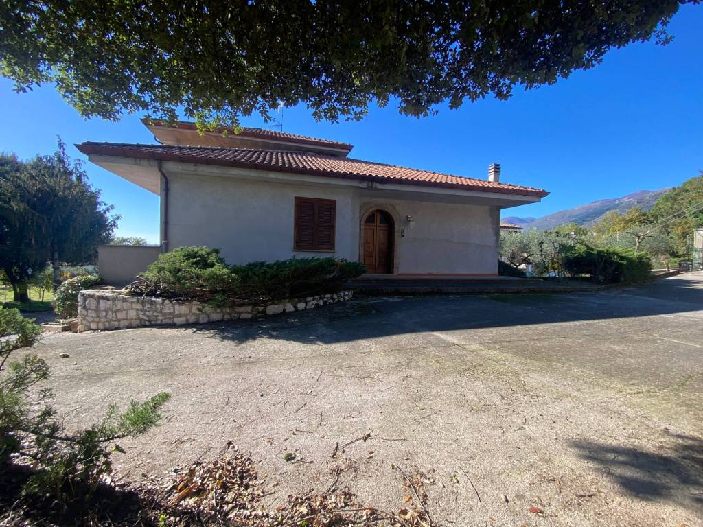 Villa a Sora in Via Salita dei Pini, 24 - Foto 4