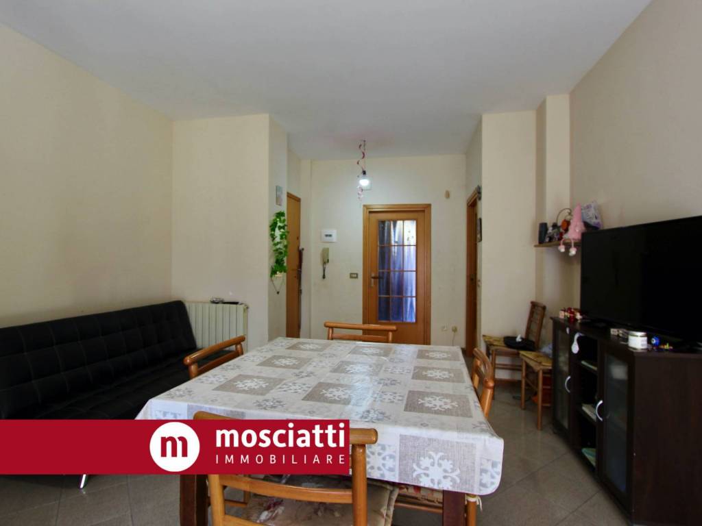 Appartamento a Castelraimondo in Via Enrico Mattei, 74 - Foto 3