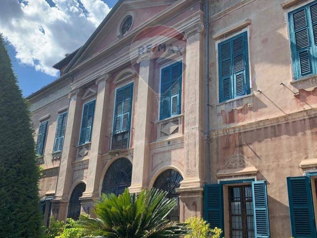Palazzo / stabile a Bubbio in Piazza Castello, 1 - Foto 2