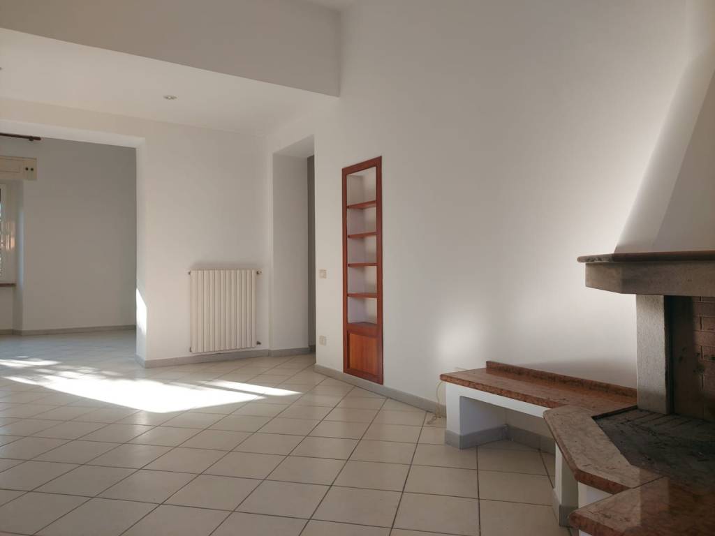 Appartamento a Latina in Via Guglielmo Marconi - Foto 3
