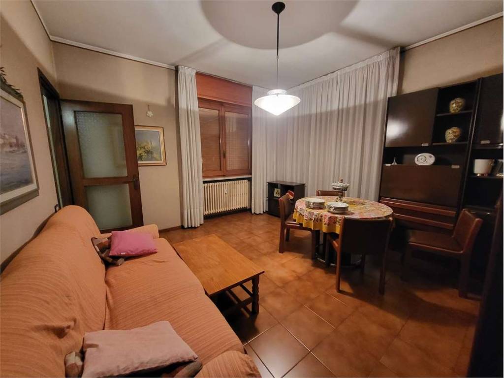 Appartamento a Borgomanero in Viale Kennedy - Foto 3