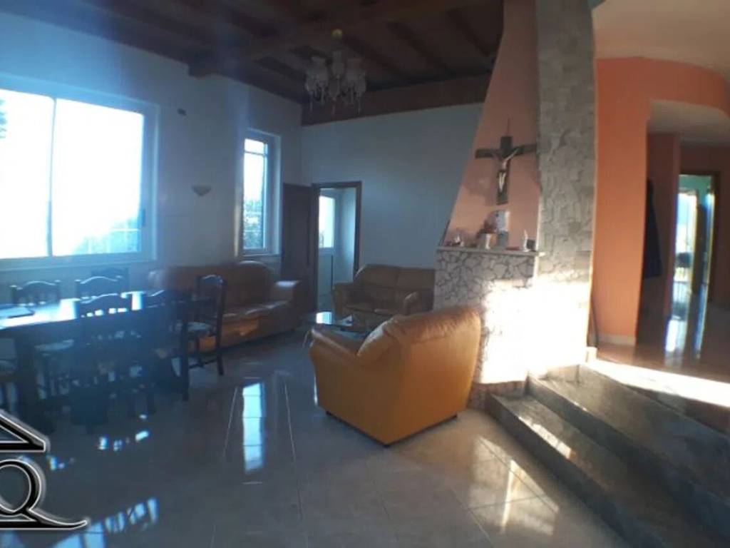 Villa a Macchia d'isernia in Contrada Colle Santa Lucia S.N.C. - Foto 4