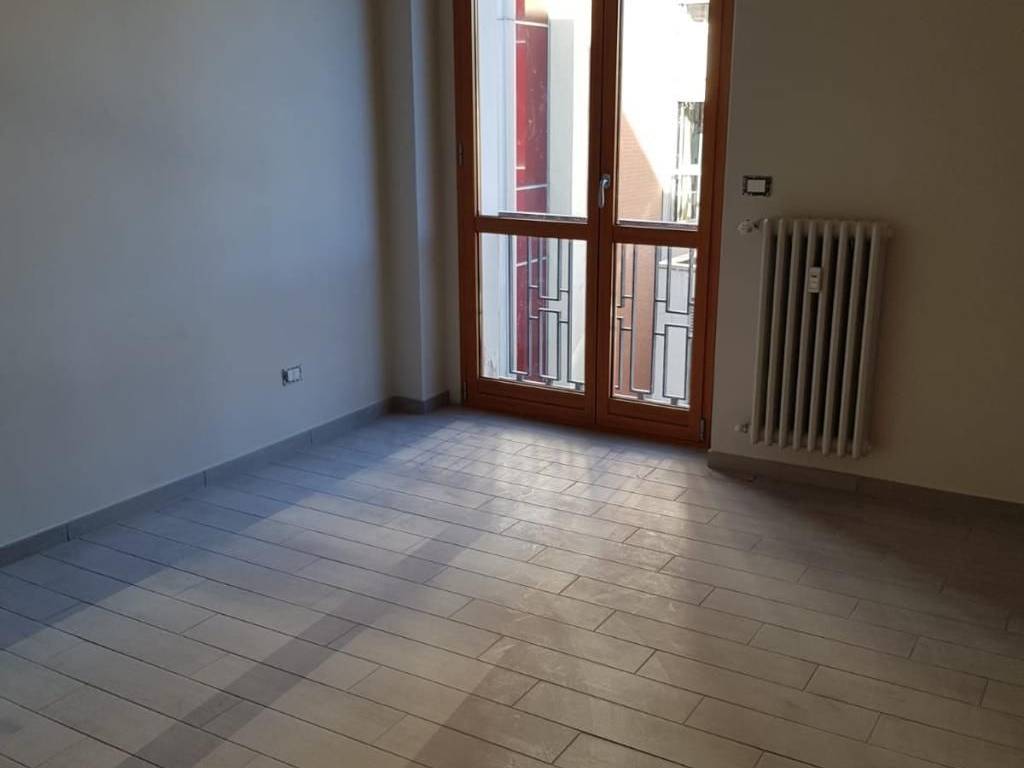 Appartamento a Asti in VIA EMANUELE FILIBERTO, 23 - Foto 4