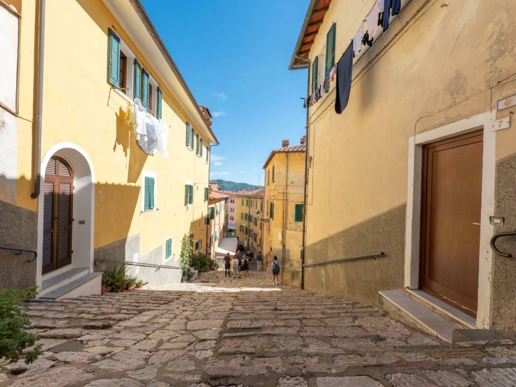 Appartamento a Portoferraio in Via del Falcone, 8 - Foto 3