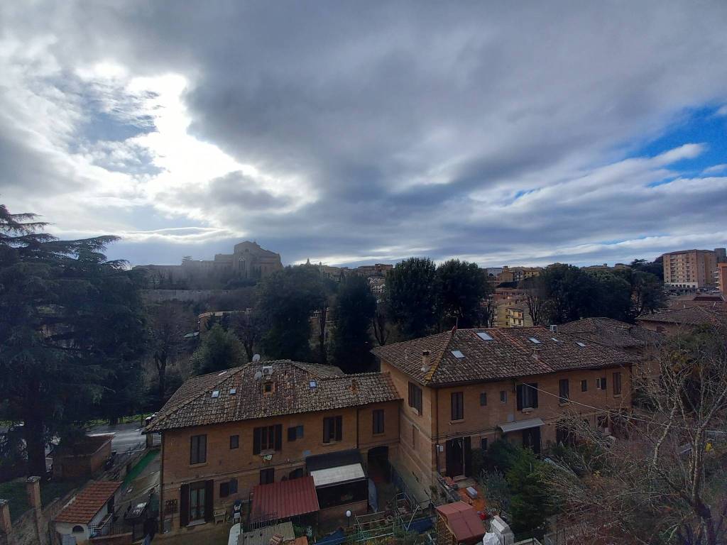 Appartamento a Siena in Via Duccio di Boninsegna - Foto 3