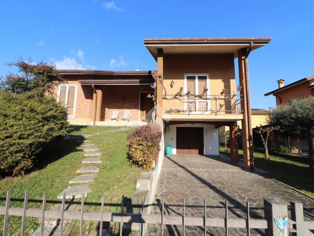 Villa a Porto mantovano in Via gramsci, 1 - Foto 2