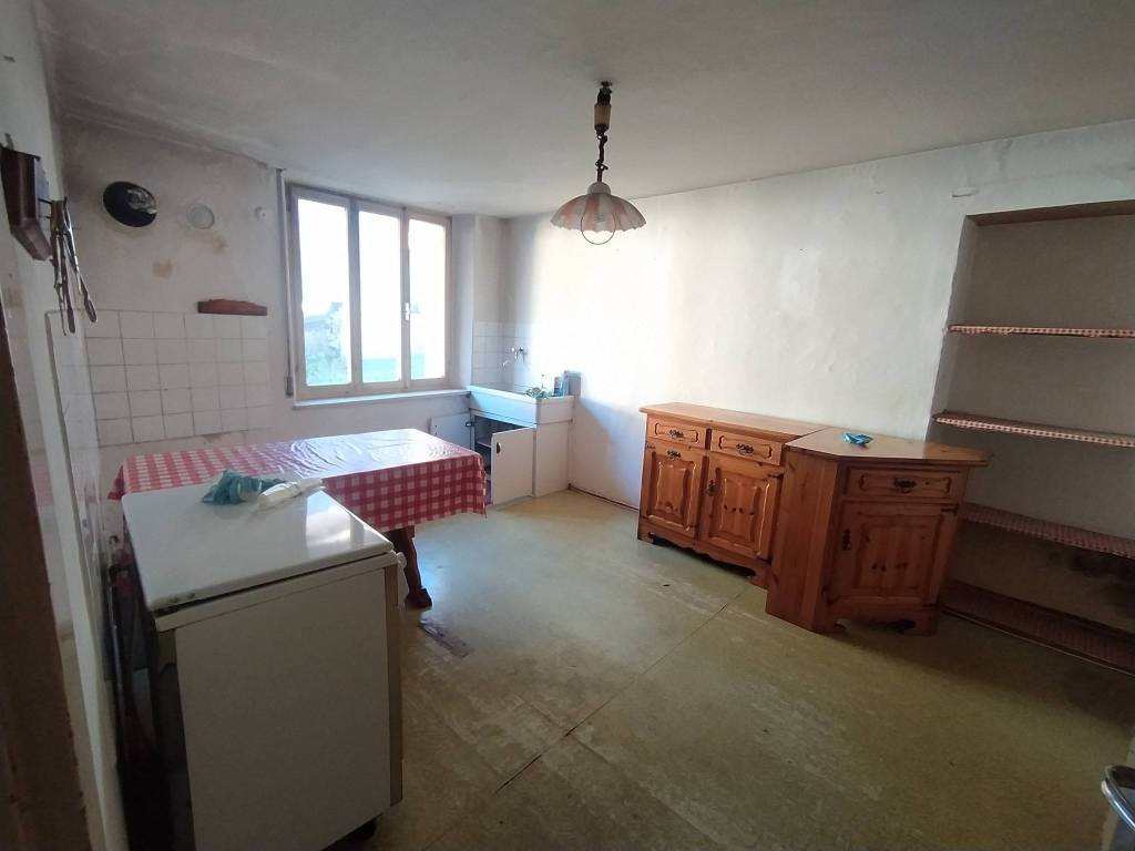 Palazzo / stabile a Tolmezzo in Via Giovanni da Tolmezzo, 7 - Foto 3