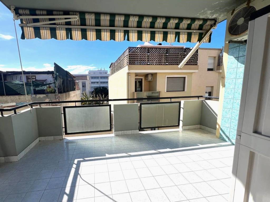 Appartamento a Cagliari in Via Guglielmo Pepe - Foto 2