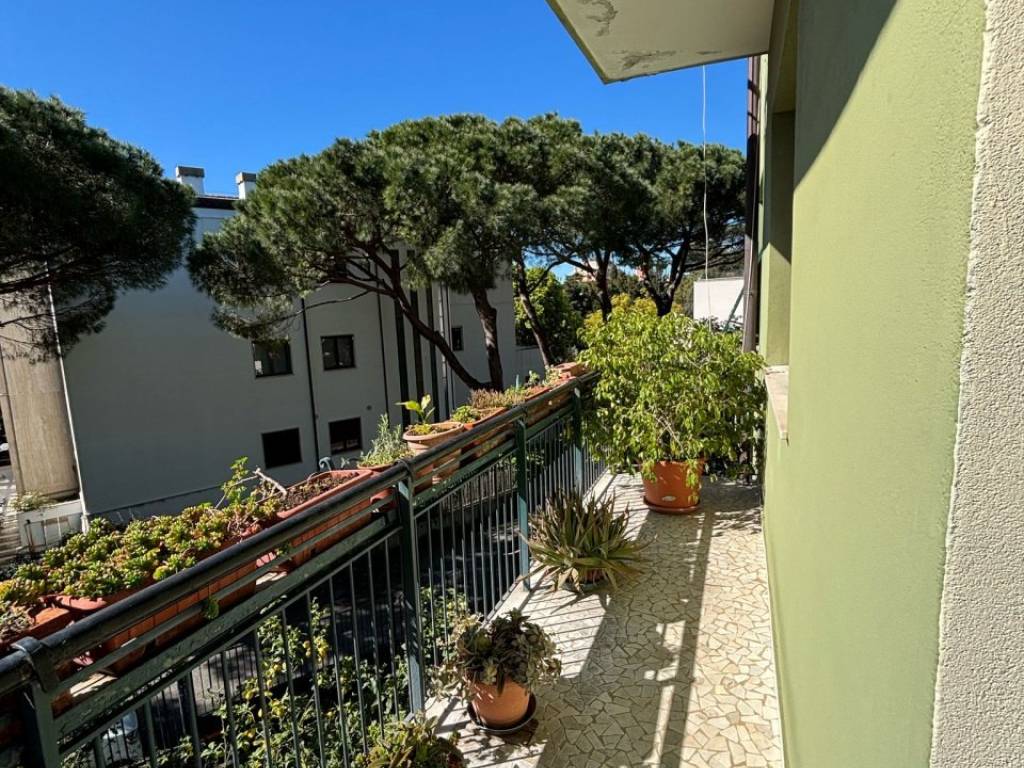 Appartamento a Genova in ADIACENZE CHAMPAGNAT - Foto 5